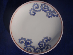 My Imari plate with a Takokarakusa pattern 